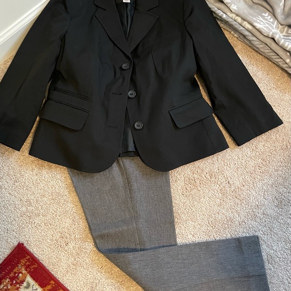 Black Blazer - Picture 3 of 3
